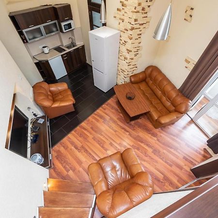 Comfortable Apartment On Mikhaylovskiy Lane Kiev Esterno foto