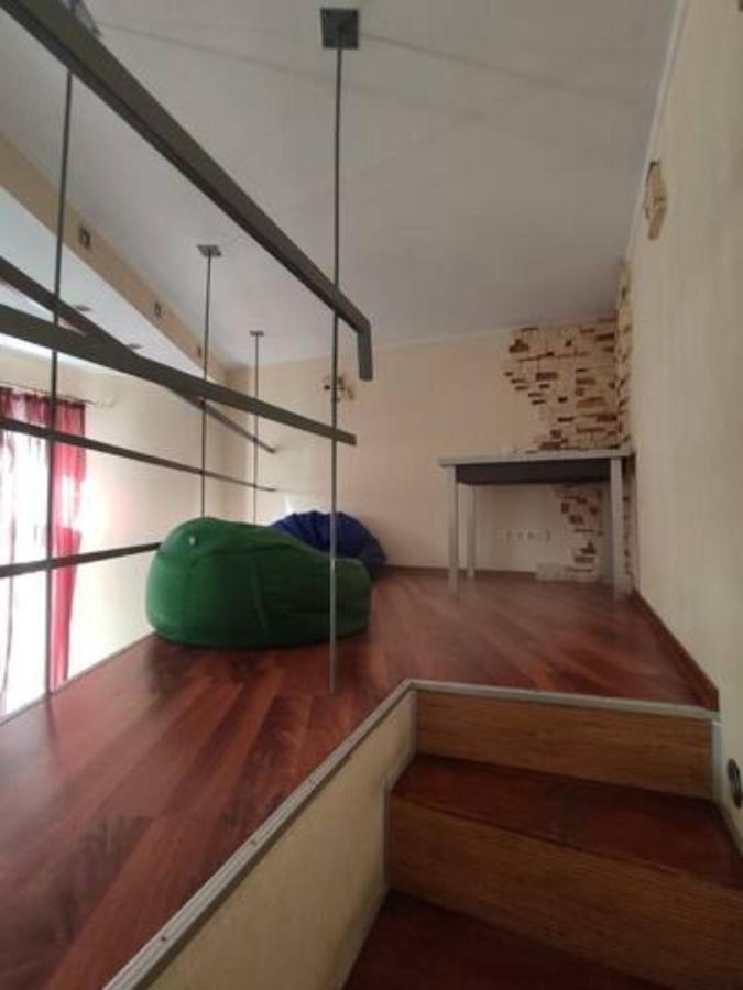 Comfortable Apartment On Mikhaylovskiy Lane Kiev Esterno foto