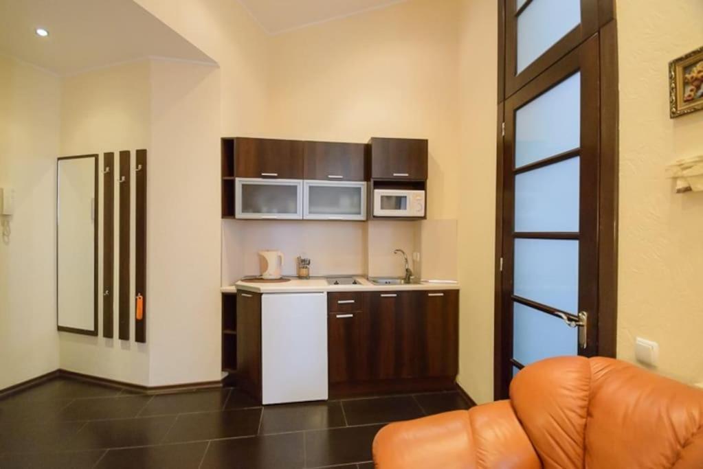 Comfortable Apartment On Mikhaylovskiy Lane Kiev Esterno foto
